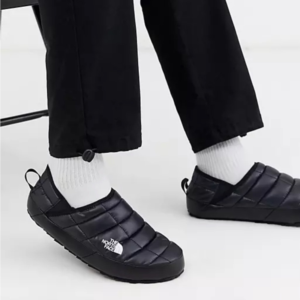 The North Face Men's ThermoBall Traction V Mules Black Waterproof Shoes Size 10